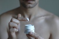 Zo bouw je een skincare routine op die je ook echt volhoudt